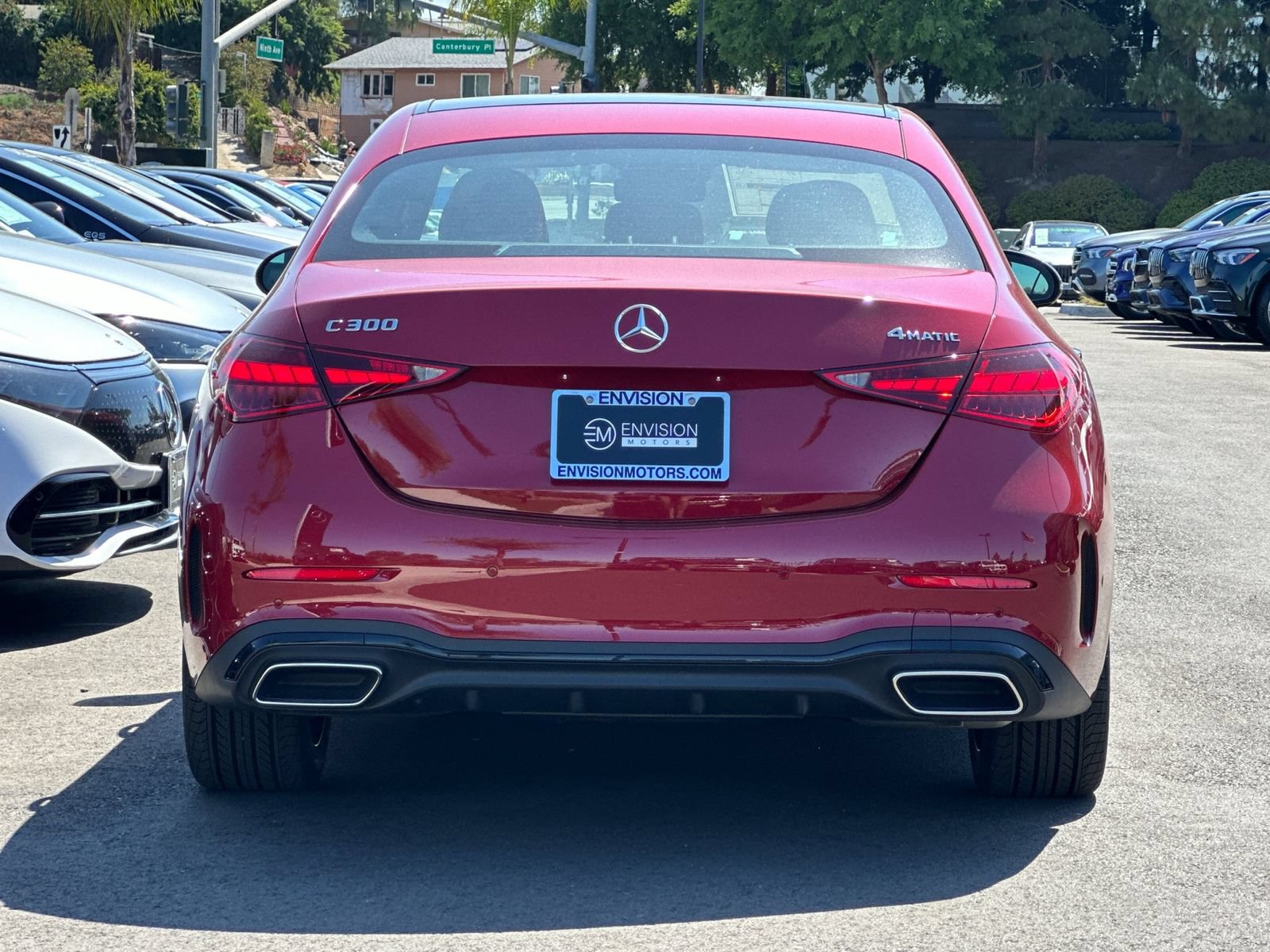 Used 2025 Mercedes-Benz C 300 4MATIC Sedan image 4