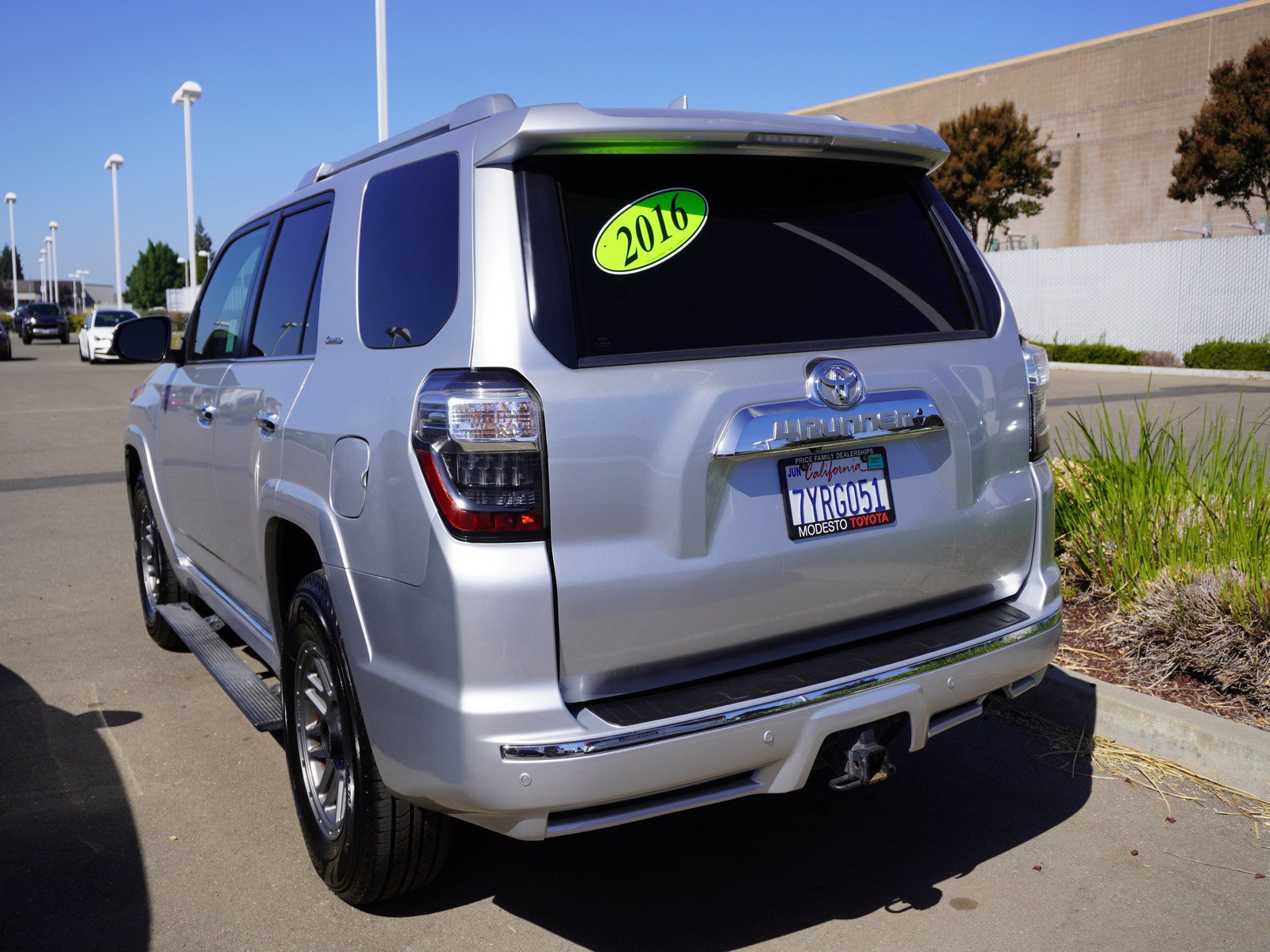 Used 2016 Toyota 4Runner Limited AWD/4WD image 9