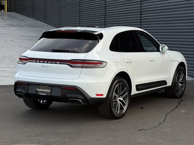 New 2026 Porsche Macan image 7