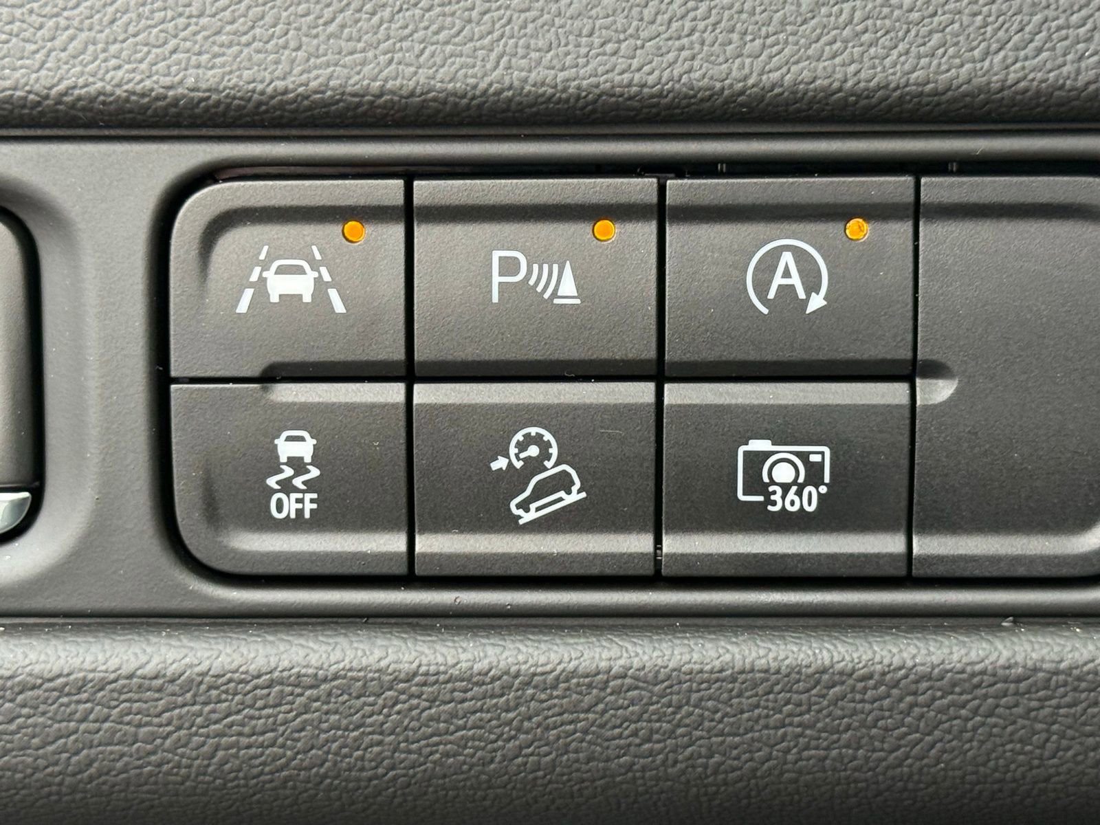 Used 2024 Chevrolet Tahoe Z71 w/ Luxury Package AWD/4WD image 42