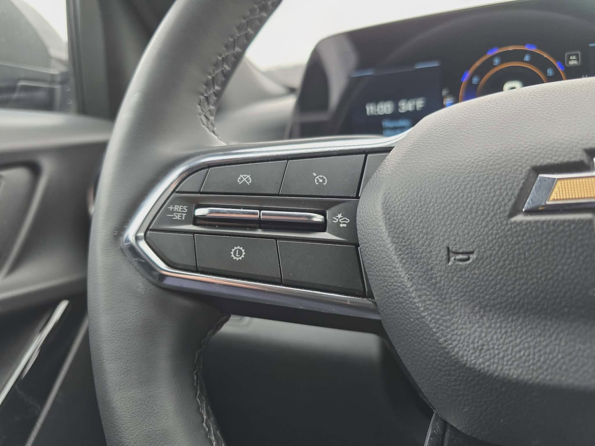 Used 2025 Chevrolet Equinox LT image 20