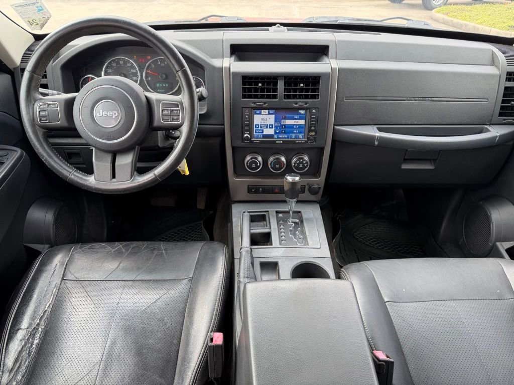 Used 2012 Jeep Liberty Sport image 16