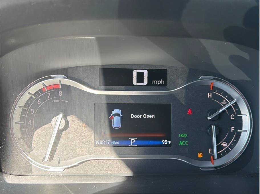Used 2017 Honda Pilot Touring image 18