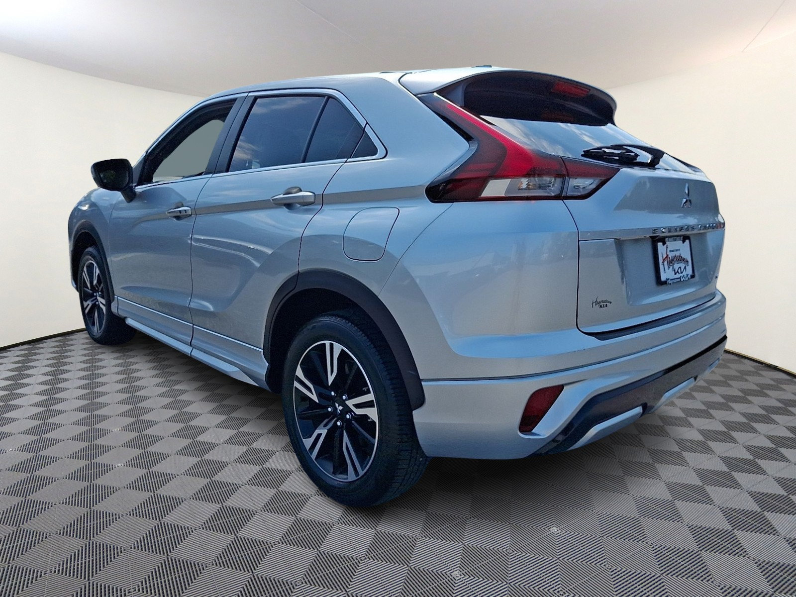 Used 2024 Mitsubishi Eclipse Cross SEL AWD/4WD image 4