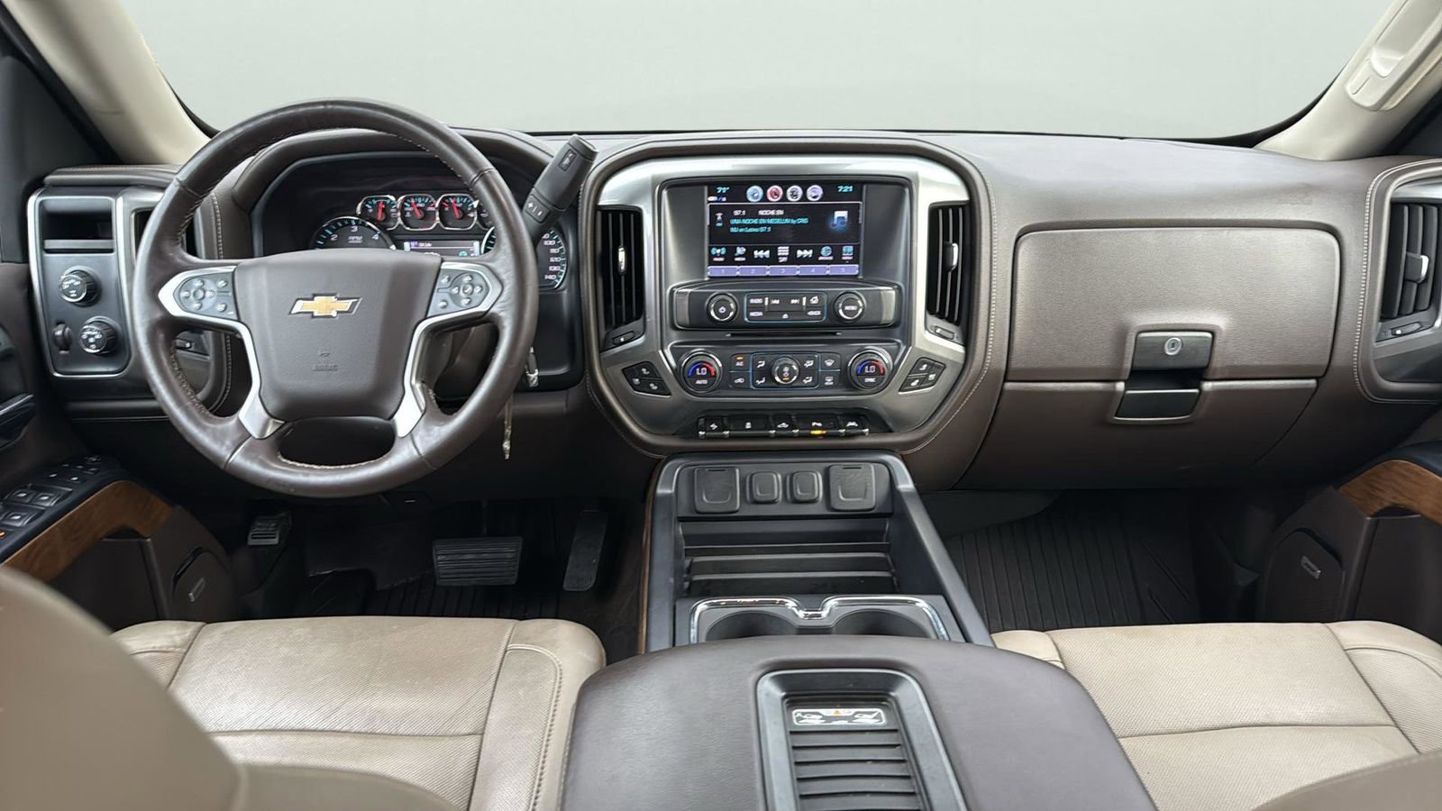 Used 2017 Chevrolet Silverado 1500 LTZ w/ Texas Edition image 19