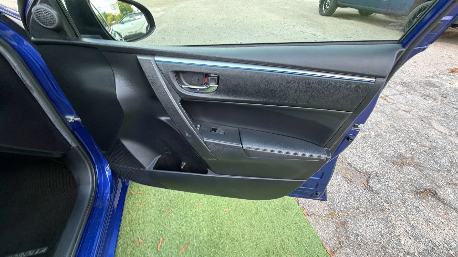 Used 2014 Toyota Corolla S w/ Protection Package FWD image 21