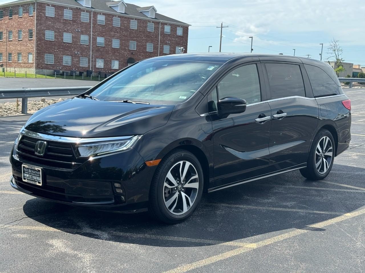 Used 2023 Honda Odyssey Touring image 10