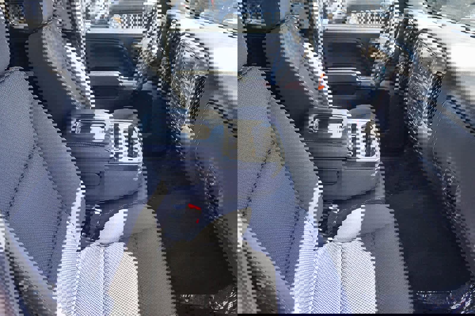 Used 2019 Chevrolet Silverado 1500 LT image 15