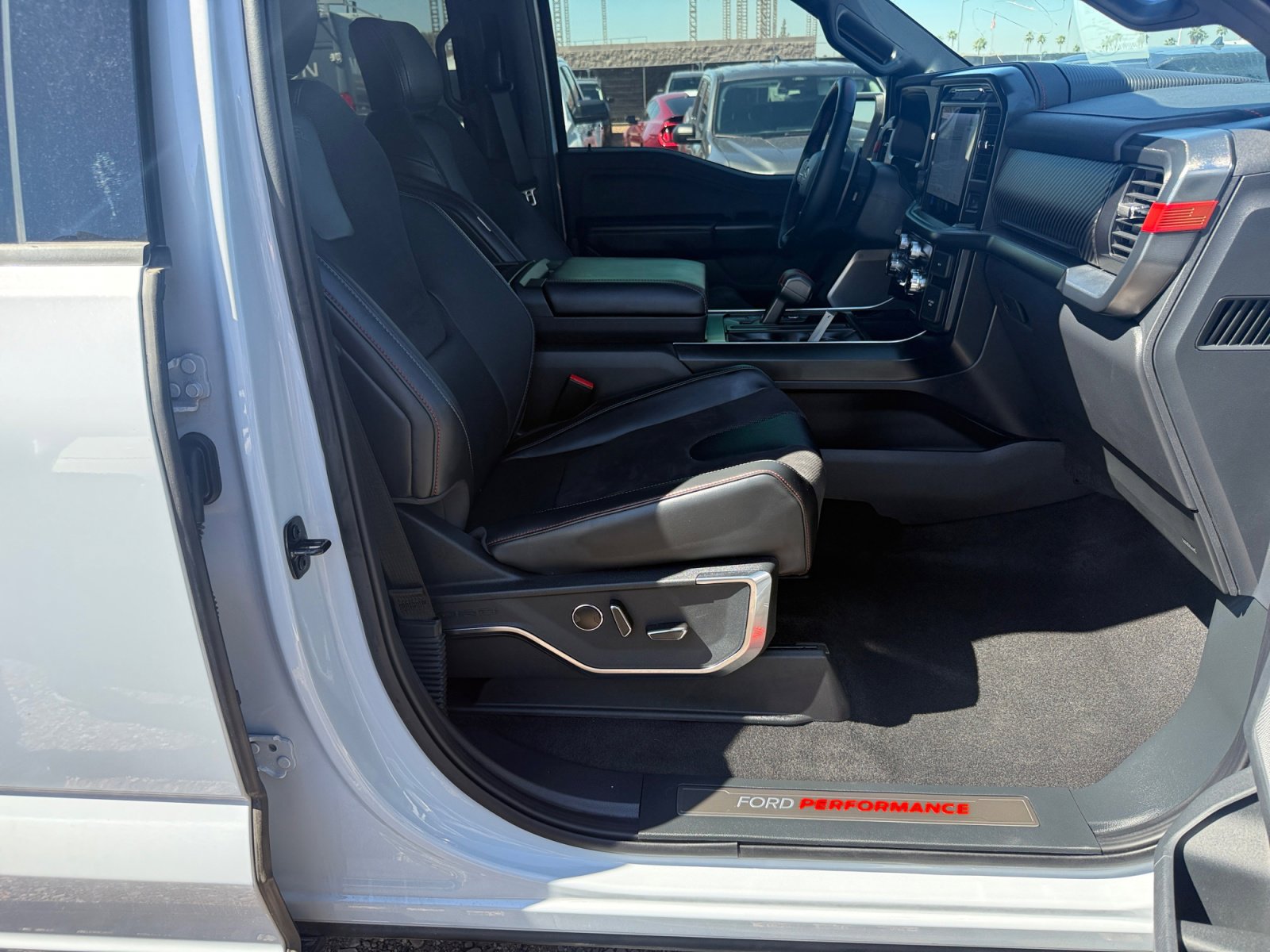 Certified 2025 Ford F150 Raptor image 30