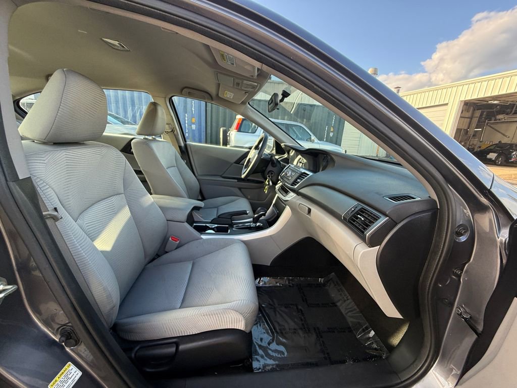 Used 2014 Honda Accord LX image 25