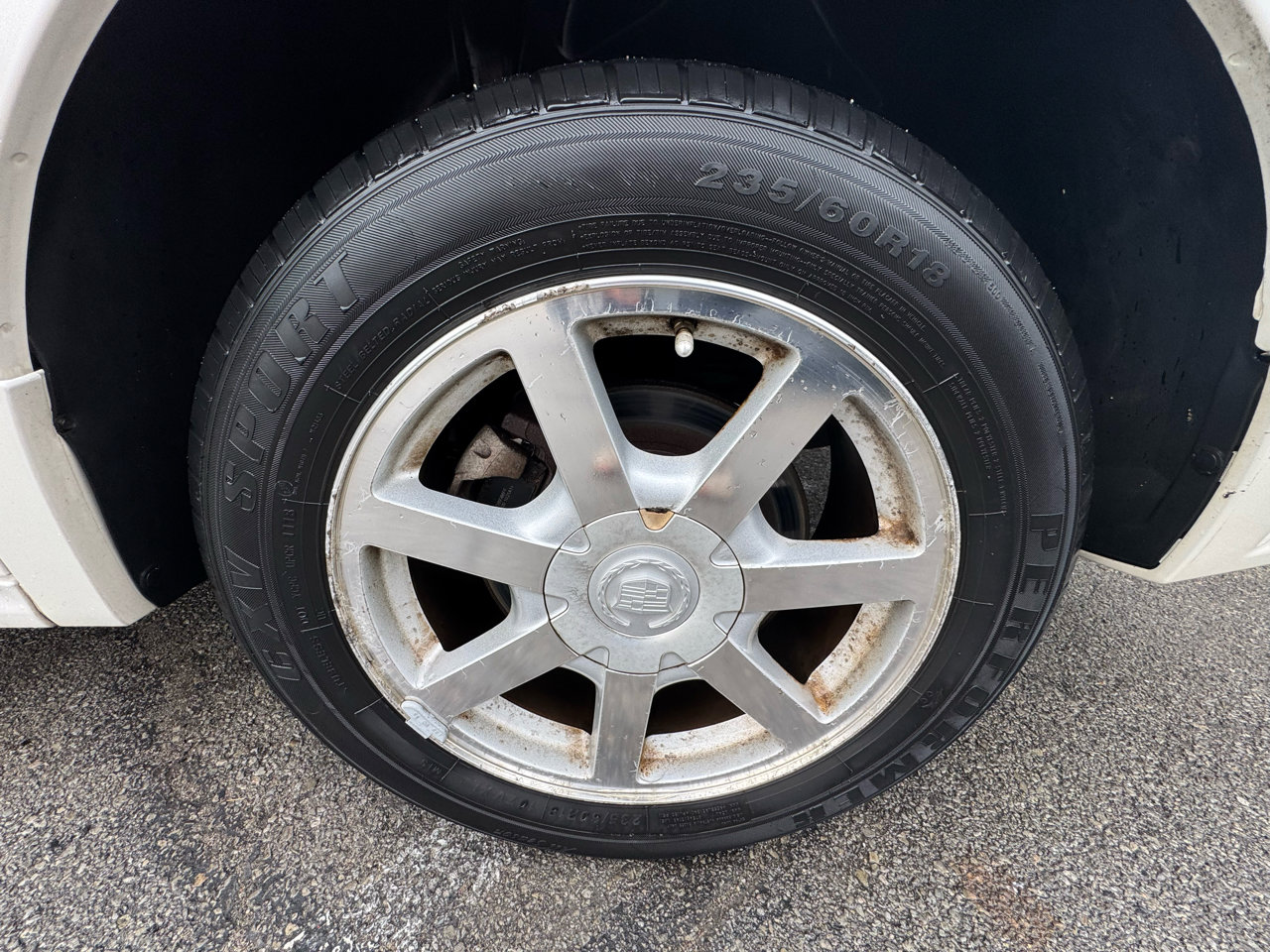 Used 2005 Cadillac SRX V8 w/ Preferred Equipment Group image 25