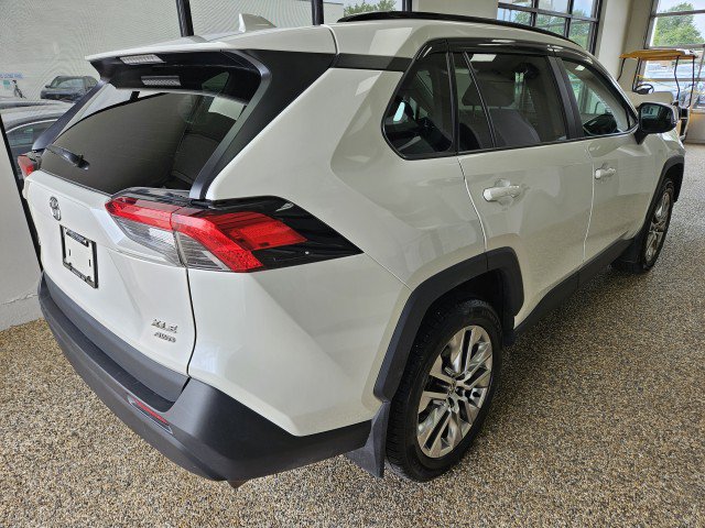 Used 2021 Toyota RAV4 XLE Premium AWD/4WD image 2