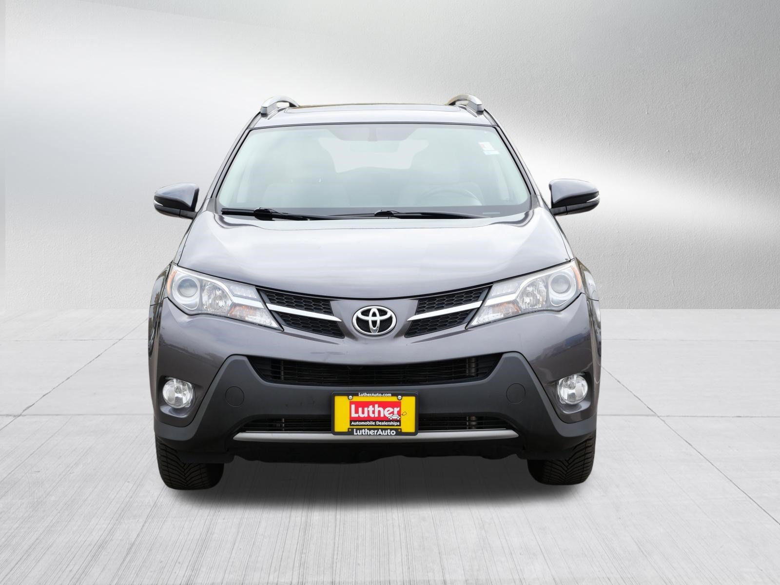 Used 2014 Toyota RAV4 XLE FWD image 2