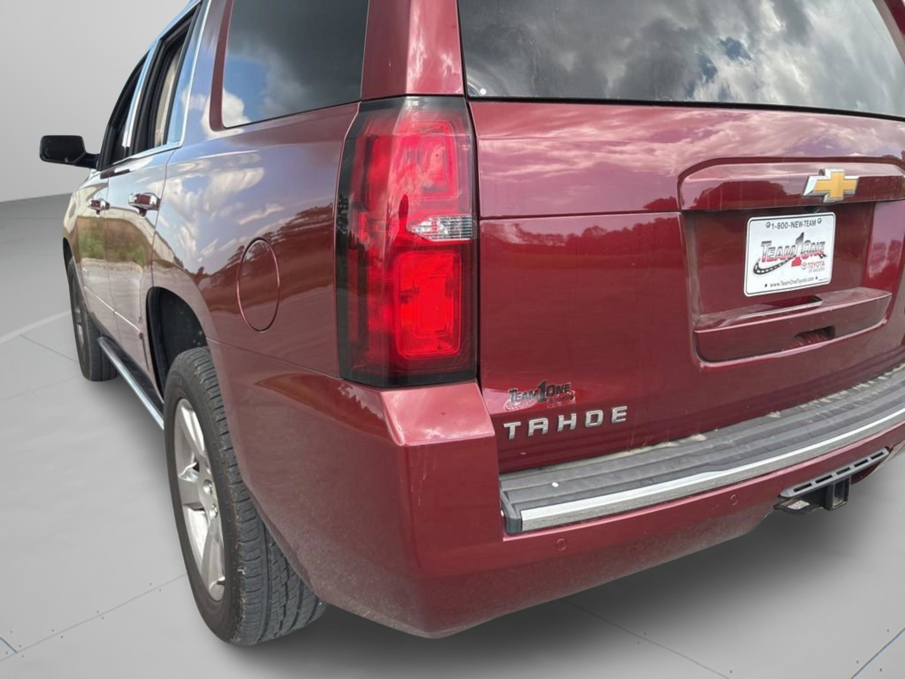 Used 2017 Chevrolet Tahoe Premier AWD/4WD image 42