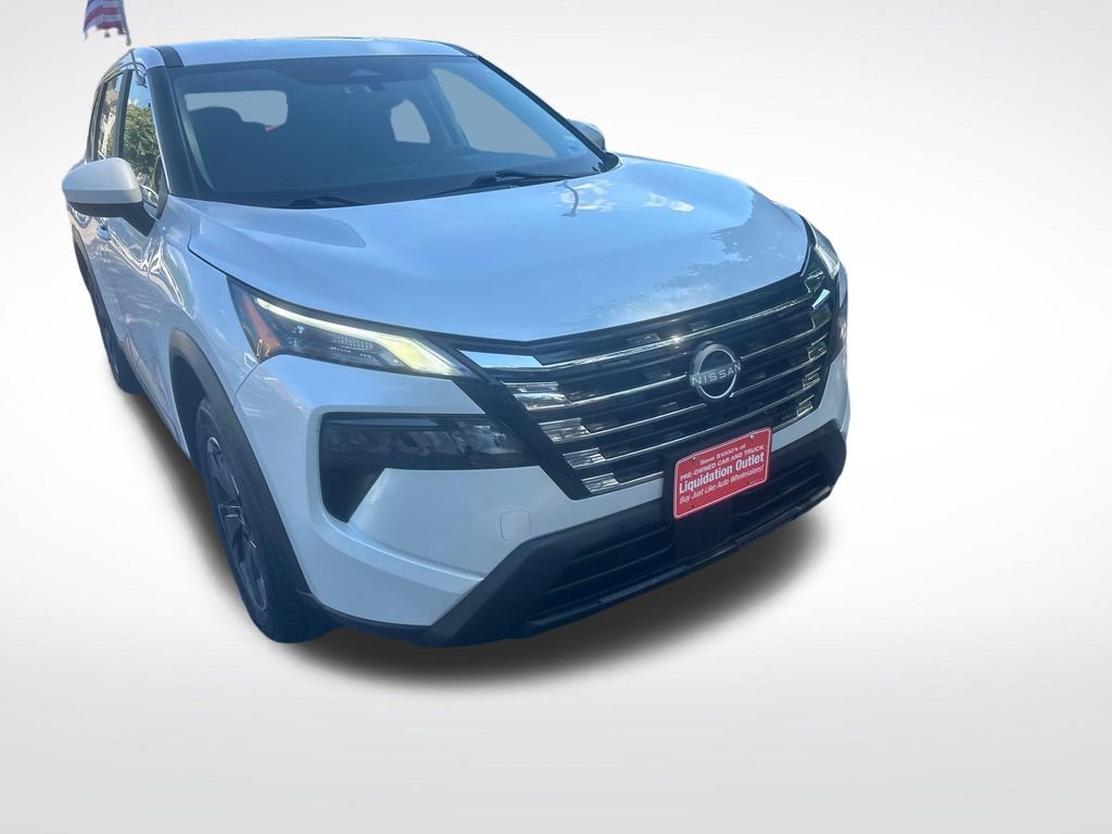 Used 2024 Nissan Rogue SV AWD/4WD image 41