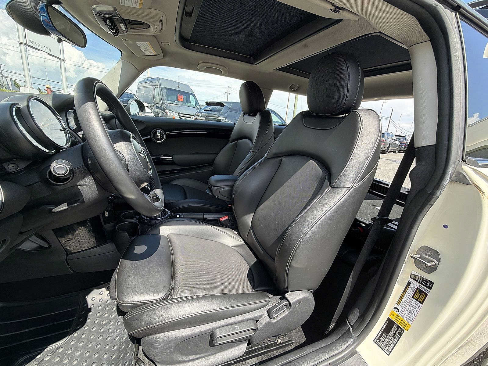 Used 2015 MINI Cooper S FWD image 19