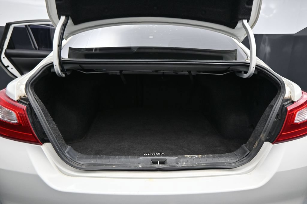 Used 2017 Nissan Altima 2.5 S w/ Power Driver Seat Package FWD image 24