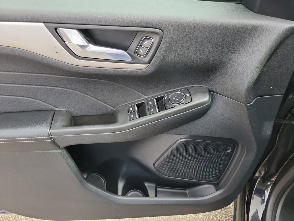 Used 2022 Ford Escape SEL image 20