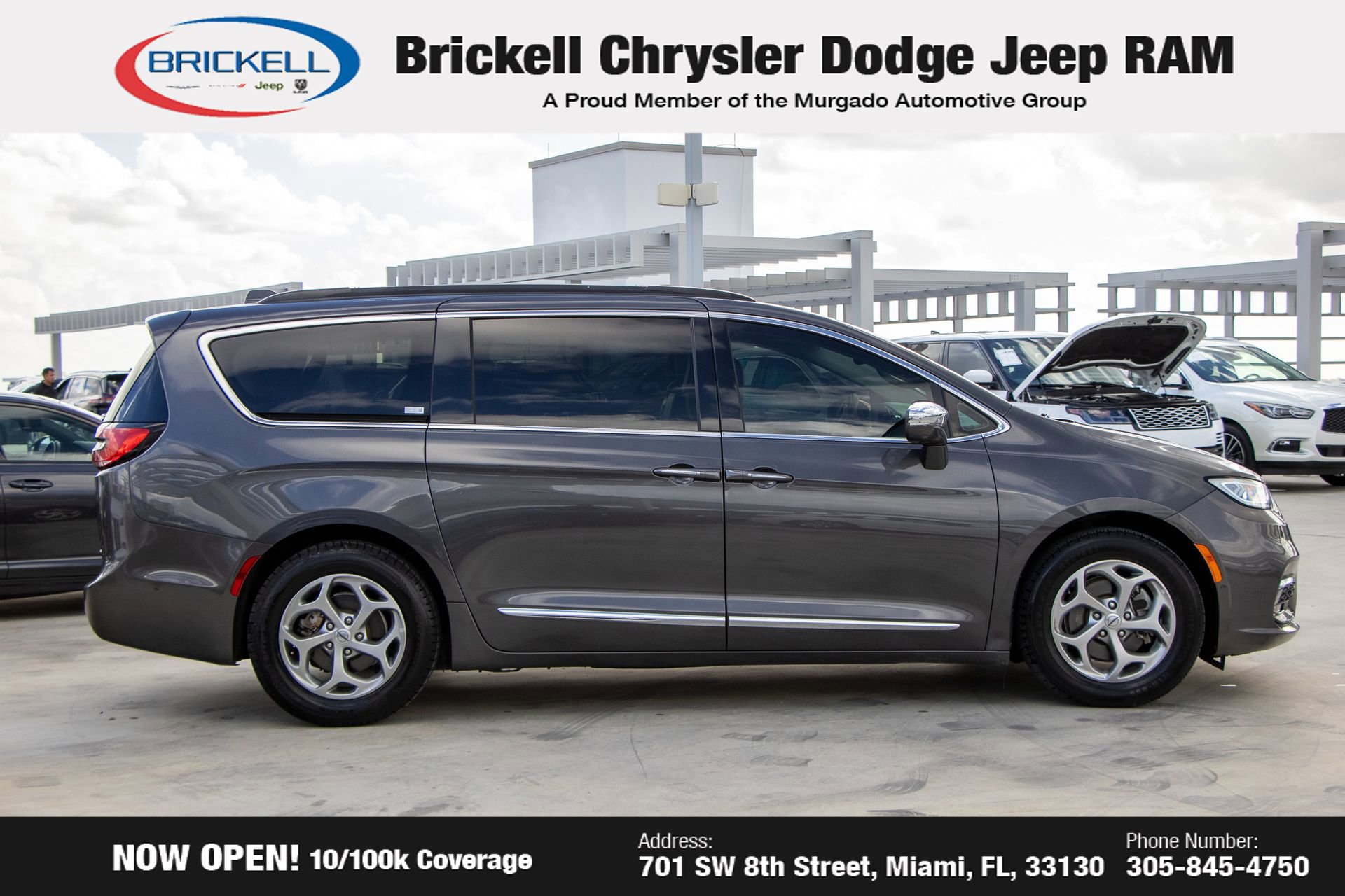 Used 2022 Chrysler Pacifica Limited image 4
