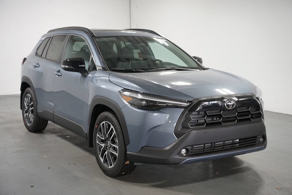New 2026 Toyota Corolla Cross XLE FWD image 3
