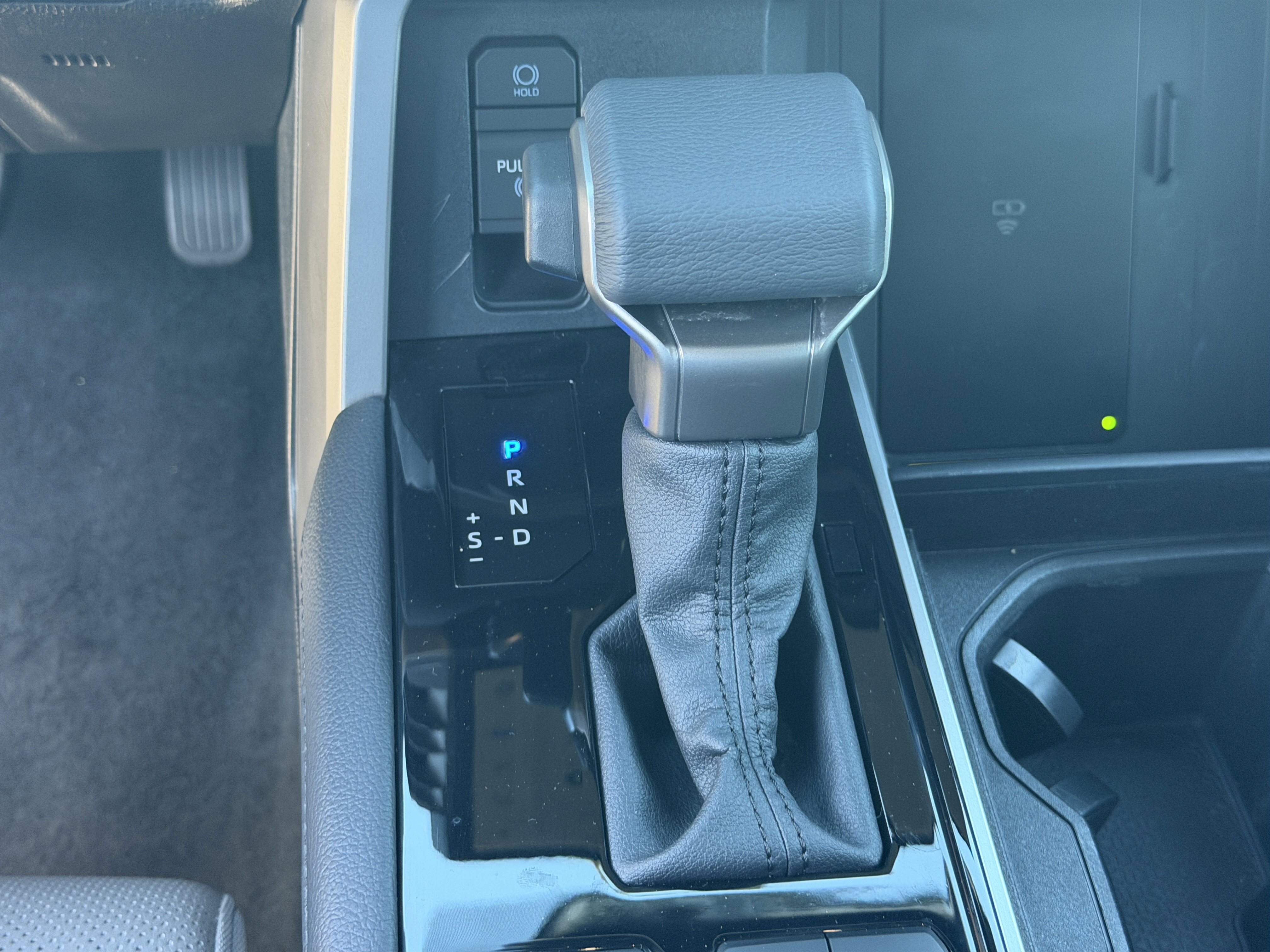 Used 2025 Toyota Sequoia Limited image 21