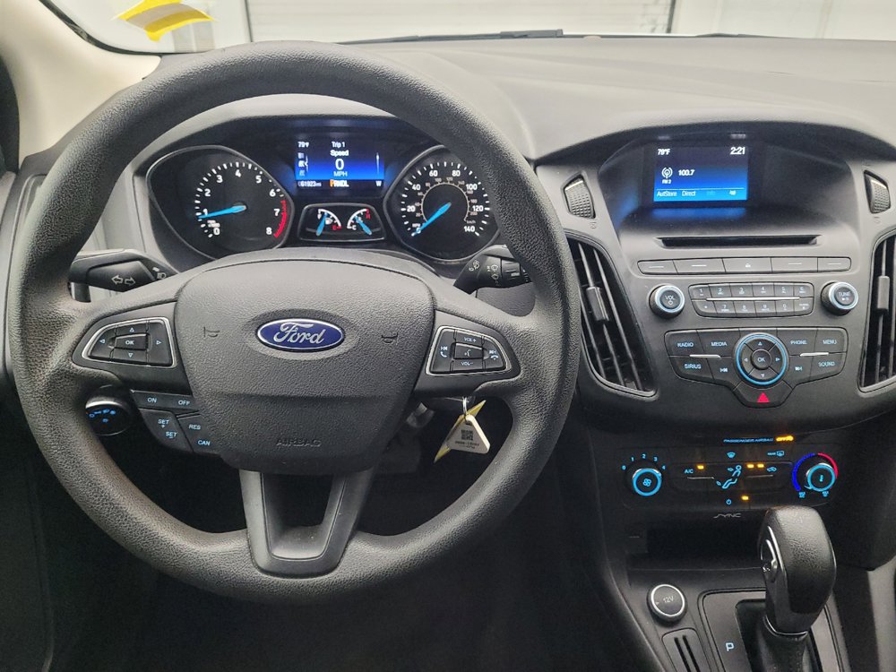 Used 2017 Ford Focus SE FWD image 22