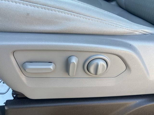 Used 2021 Chevrolet Silverado 2500 LT w/ Convenience Package image 17