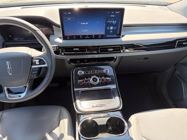 Used 2023 Lincoln Nautilus Reserve w/ Equipment Group 202A AWD/4WD image 19