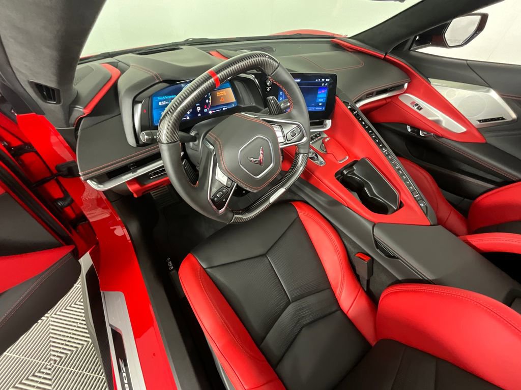Used 2025 Chevrolet Corvette Z06 w/ Z07 Performance Package RWD image 12