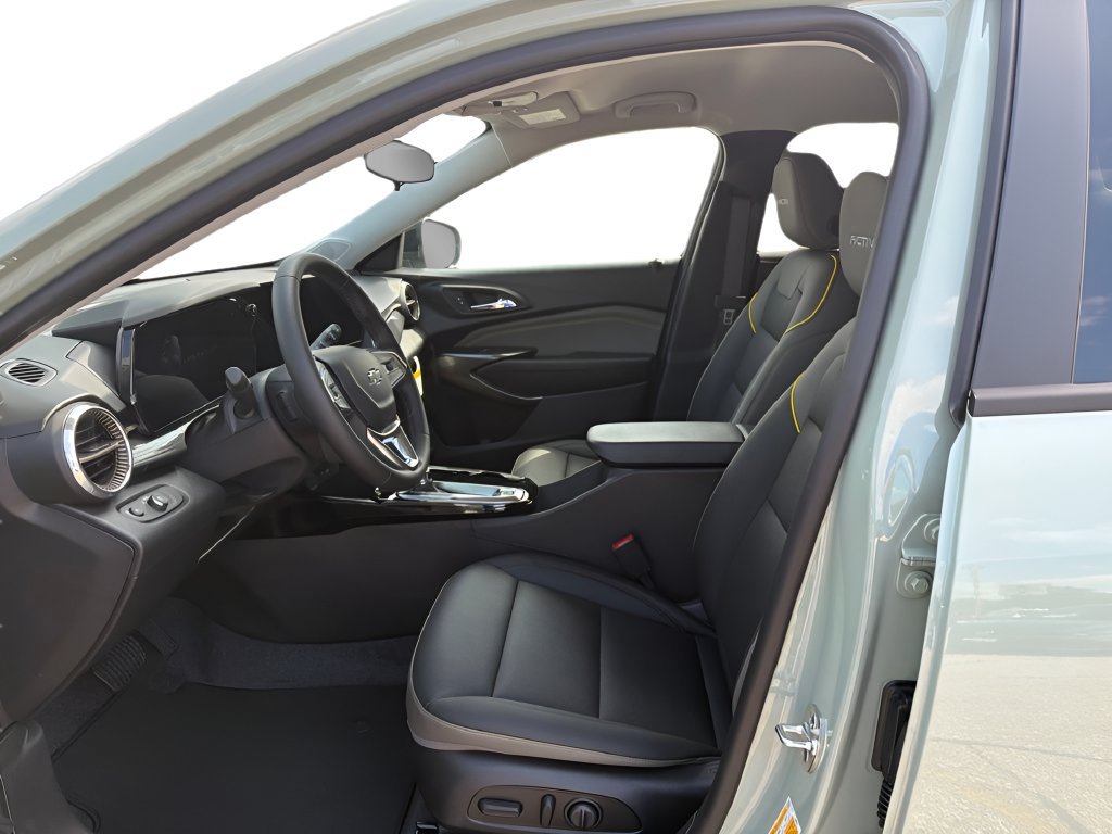 New 2026 Chevrolet Trax ACTIV w/ Driver Confidence Package FWD image 15