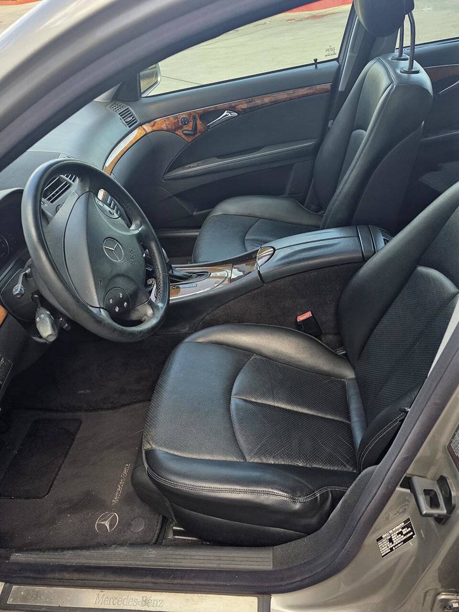 Used 2005 Mercedes-Benz E 320 Sedan image 13