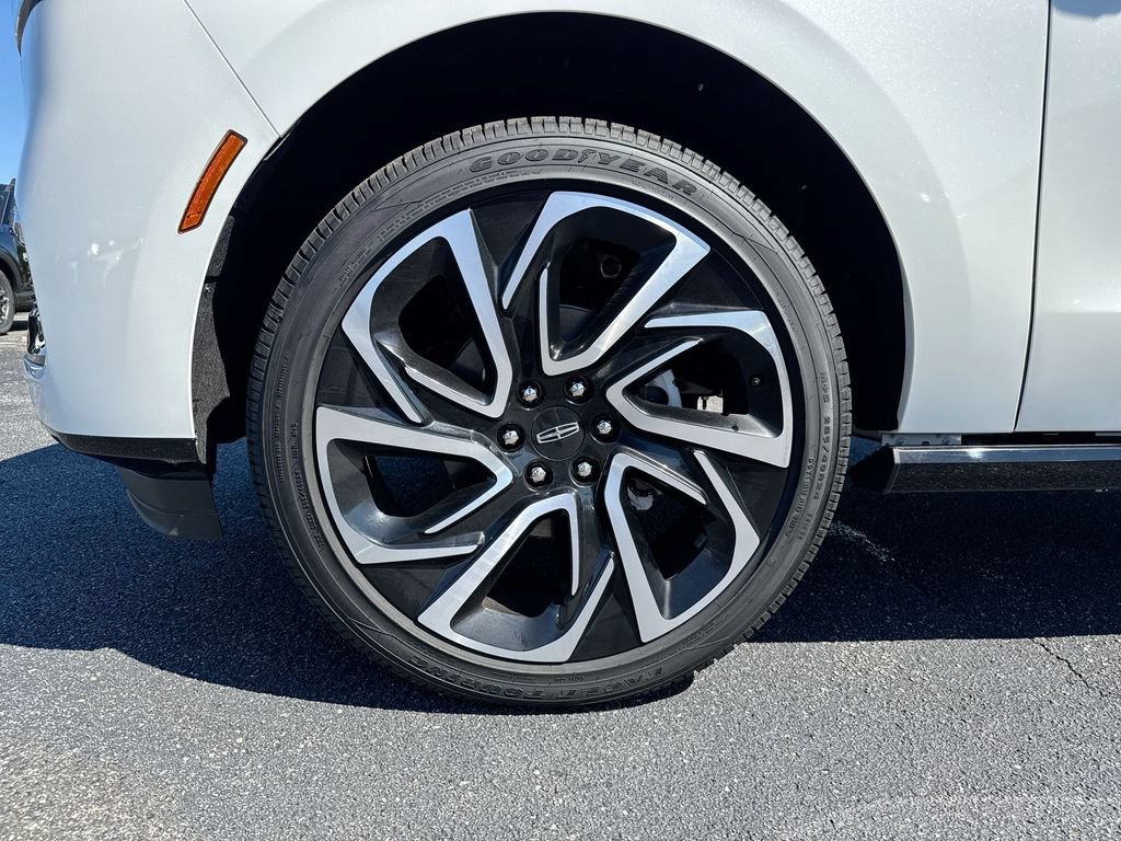 New 2027 Lincoln Navigator L Reserve AWD/4WD image 29