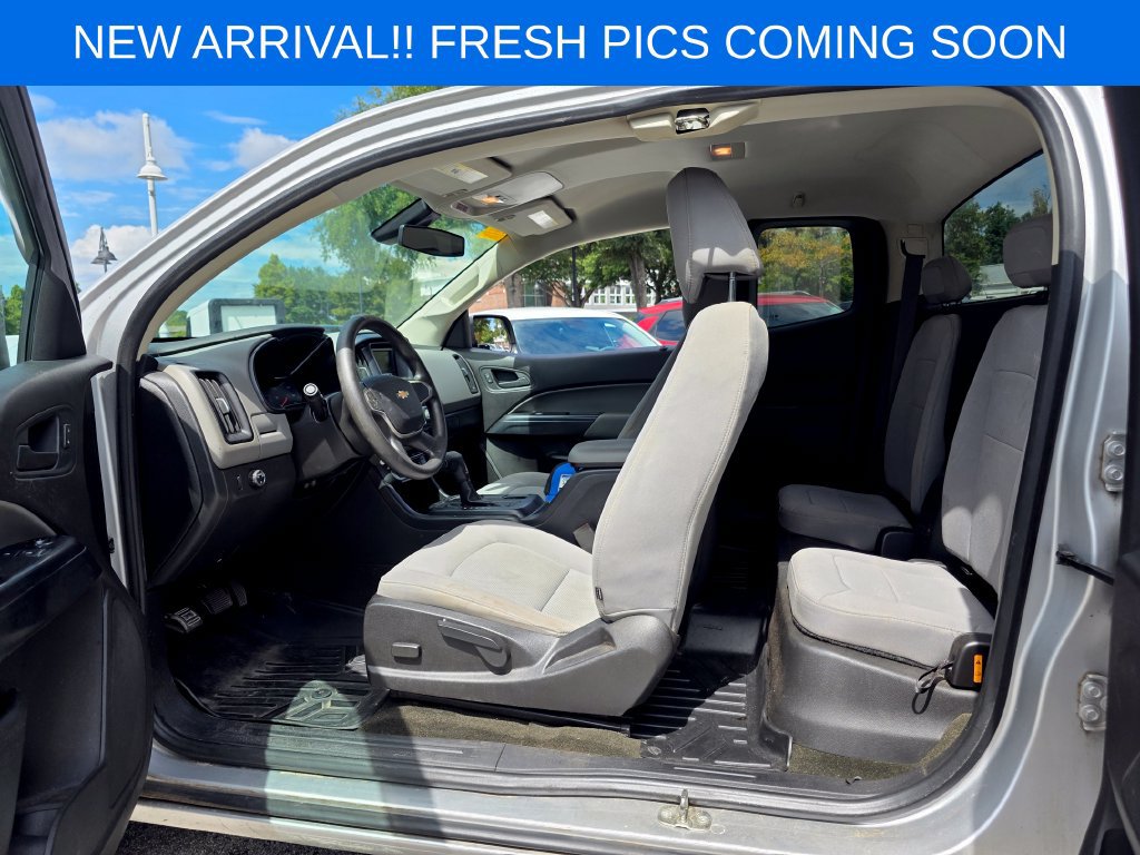 Used 2017 Chevrolet Colorado W/T w/ WT Convenience Package RWD image 14