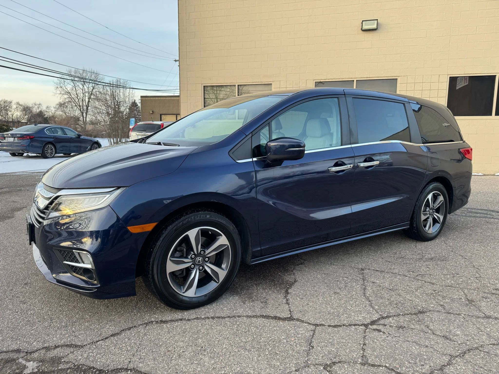 Used 2018 Honda Odyssey Touring image 4