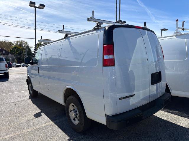 Used 2021 Chevrolet Express 2500 w/ Driver Convenience Package RWD image 3