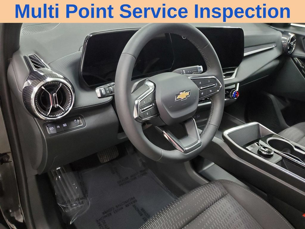 Used 2026 Chevrolet Equinox LT FWD image 11