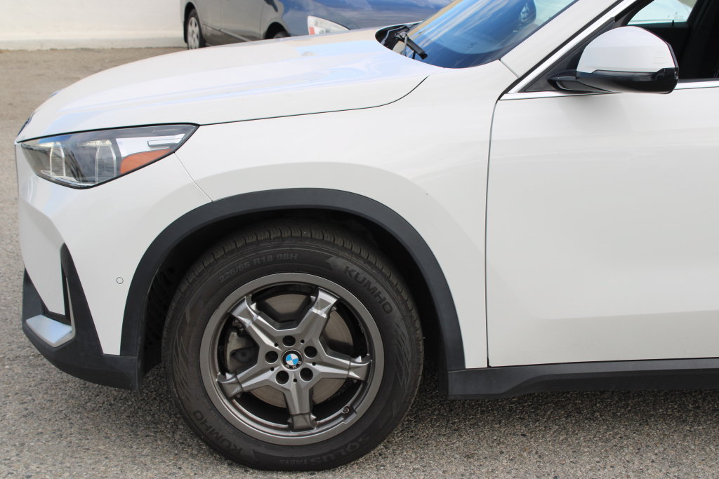 Used 2023 BMW X1 xDrive28i AWD/4WD image 7