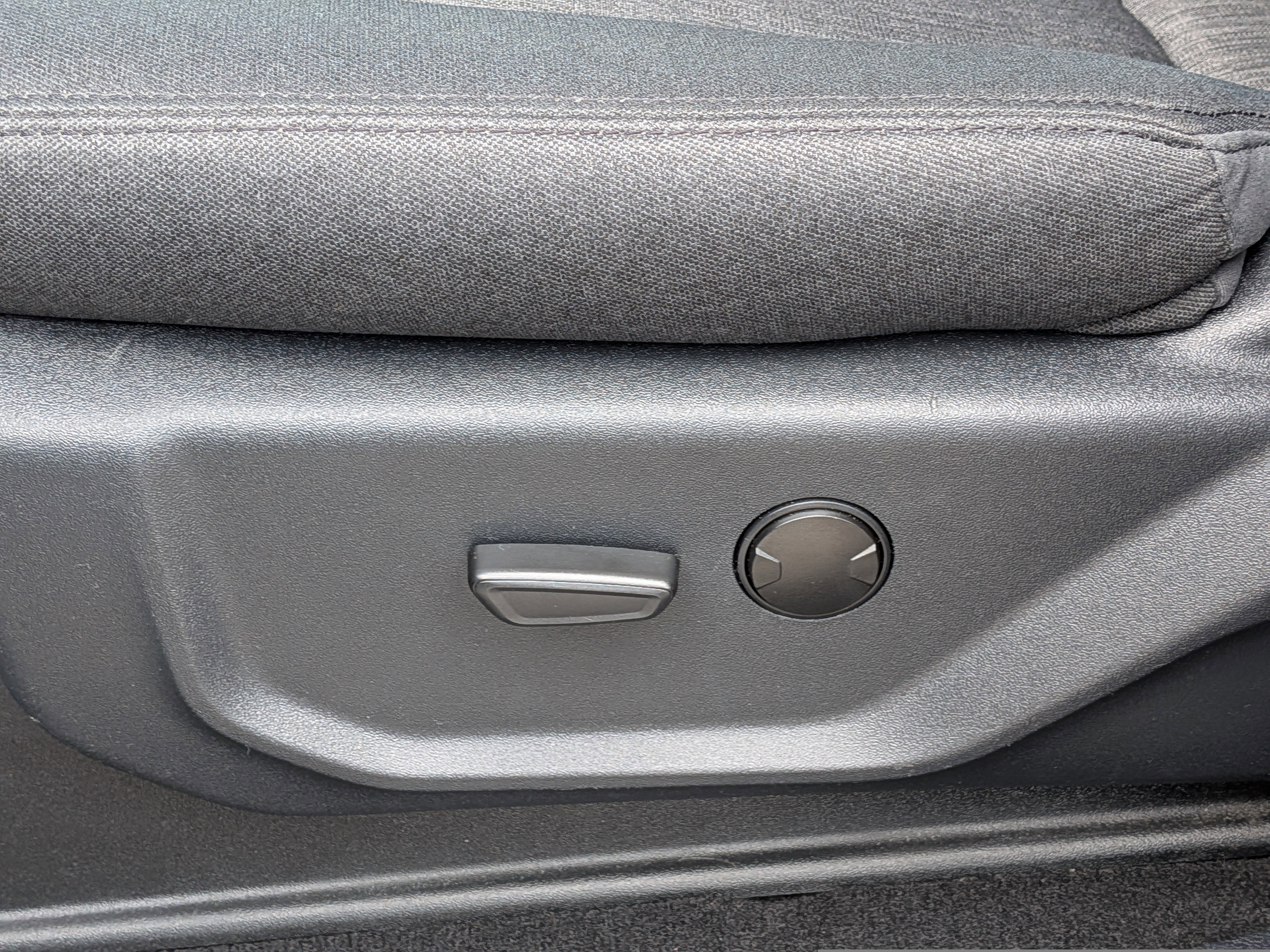 Used 2024 Ford Expedition Max XLT RWD image 23