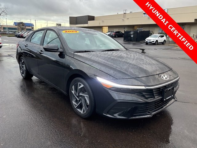 Certified 2025 Hyundai Elantra Sport image 1