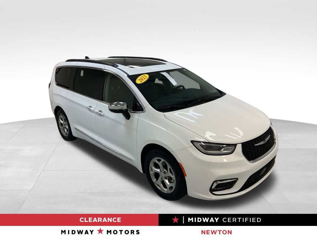 Used 2023 Chrysler Pacifica Limited