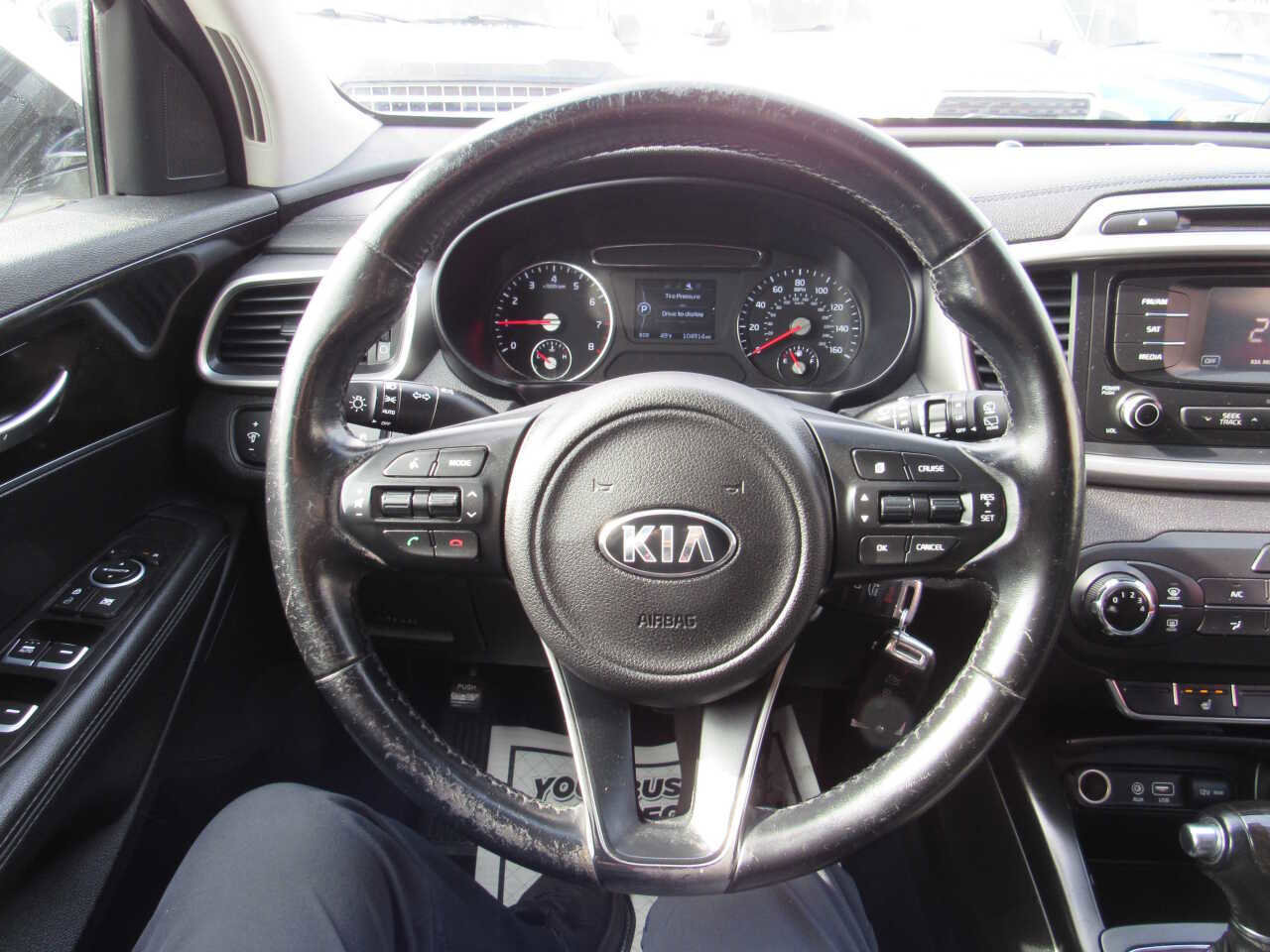 Used 2016 Kia Sorento LX w/ LX Convenience Package image 18