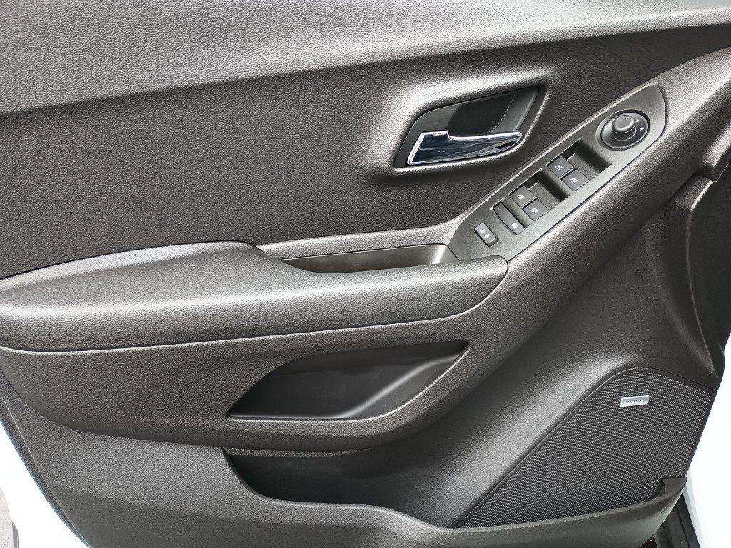 Used 2020 Chevrolet Trax Premier image 17