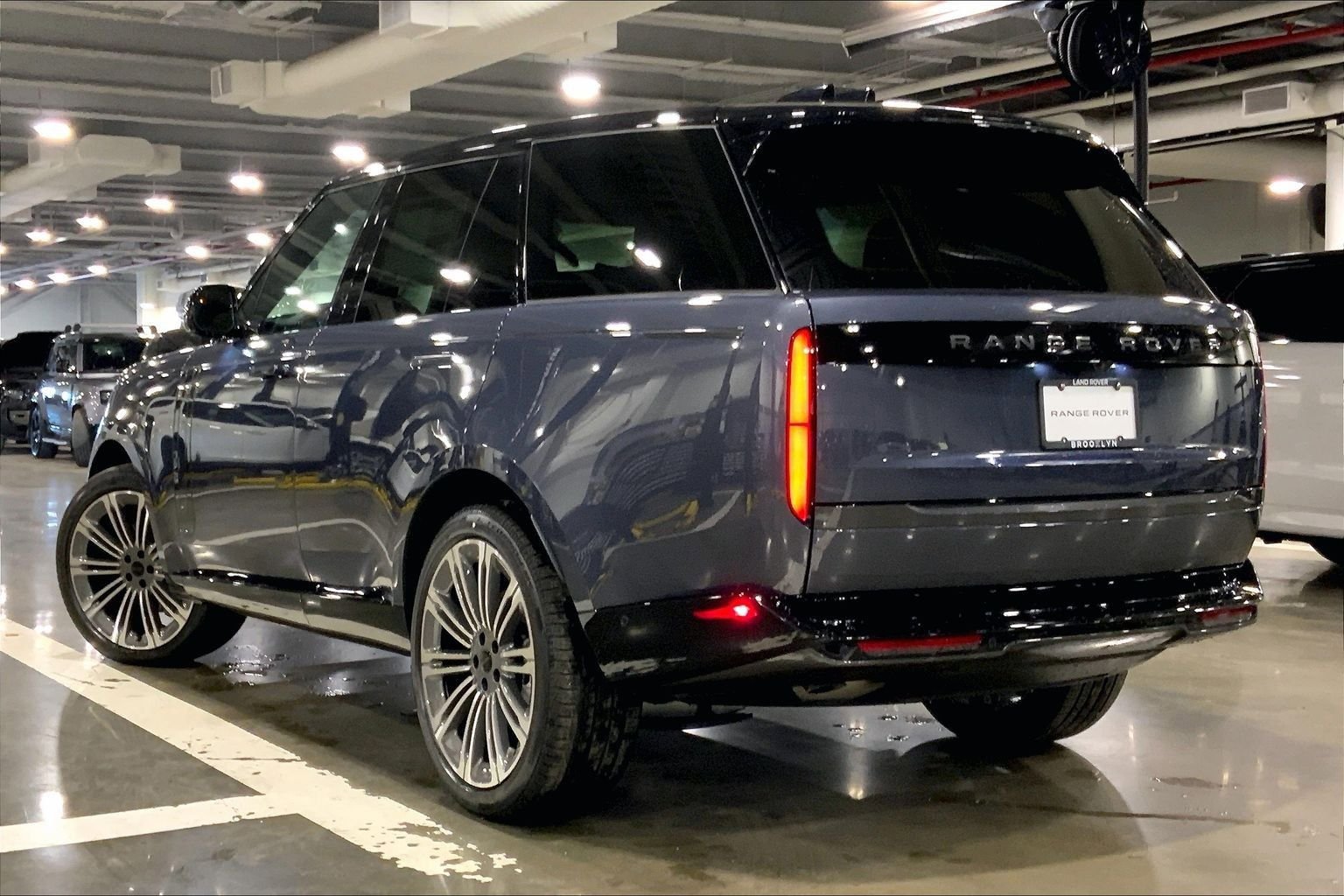 New 2026 Land Rover Range Rover SE image 12
