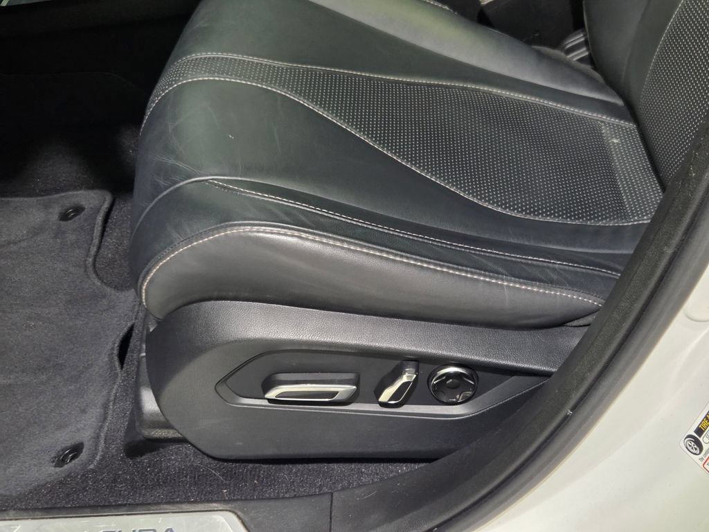 Used 2023 Acura RDX AWD w/ Technology Package image 16