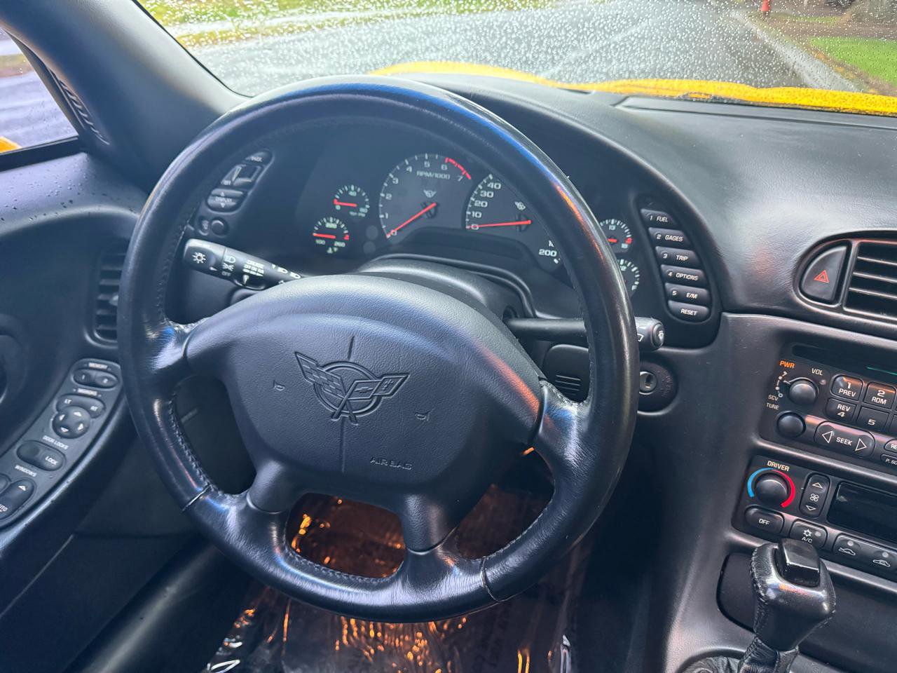 Used 2000 Chevrolet Corvette Coupe w/ Memory Pkg image 17