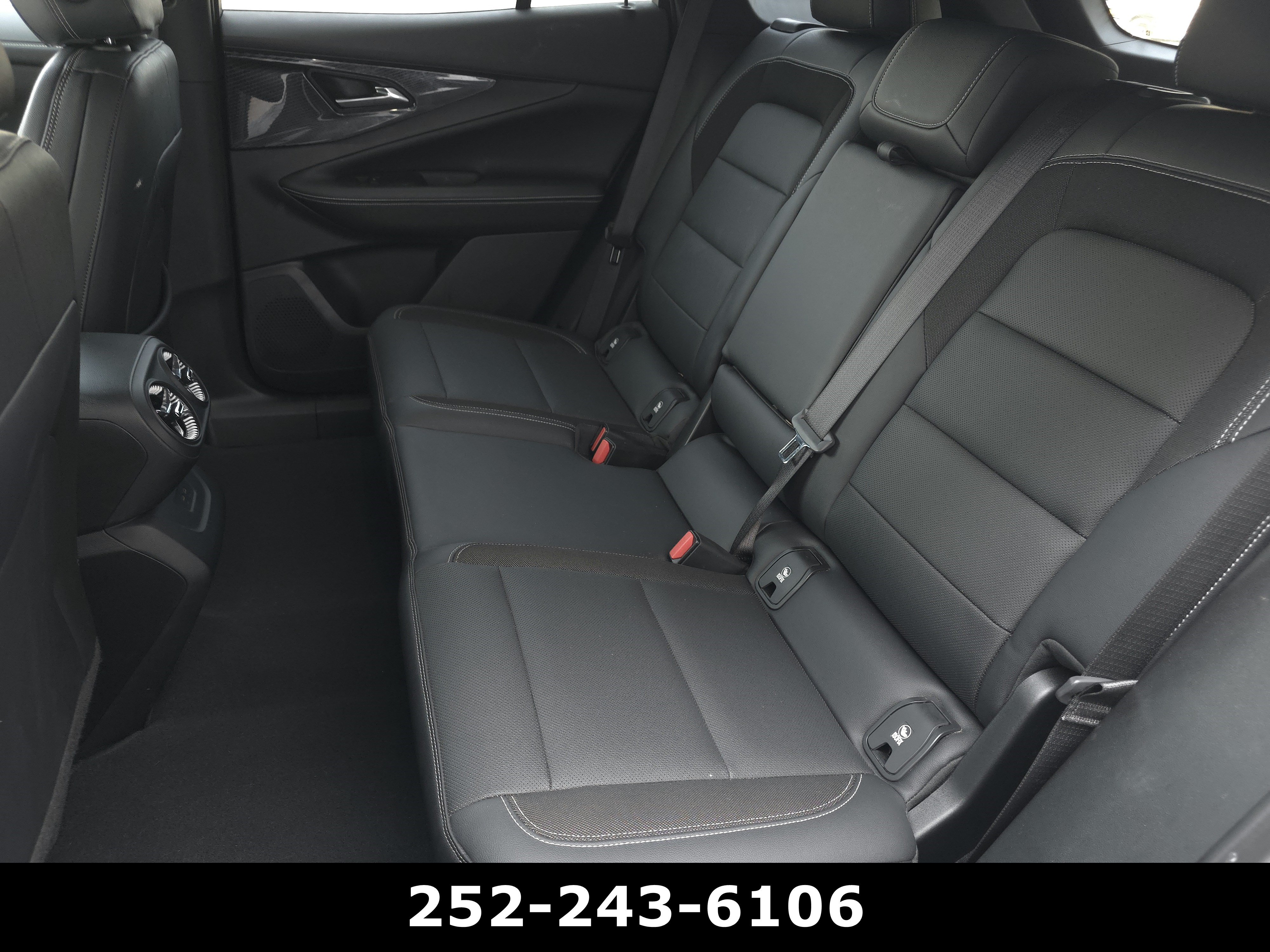 Used 2025 Chevrolet Blazer EV LT AWD/4WD image 31