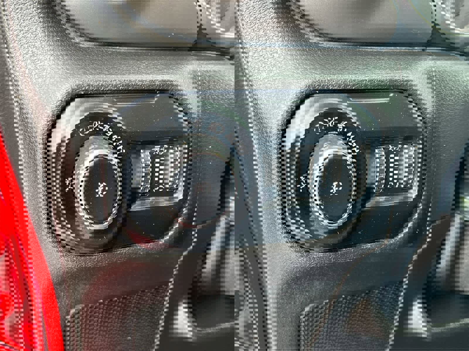 Used 2020 Jeep Wrangler Unlimited Sport S image 17