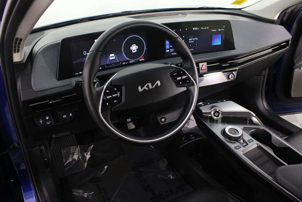 Used 2022 Kia EV6 Wind RWD image 9