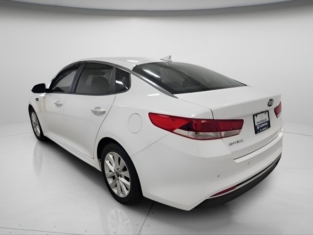 Used 2018 Kia Optima LX w/ 17" Alloy Wheels Package image 9