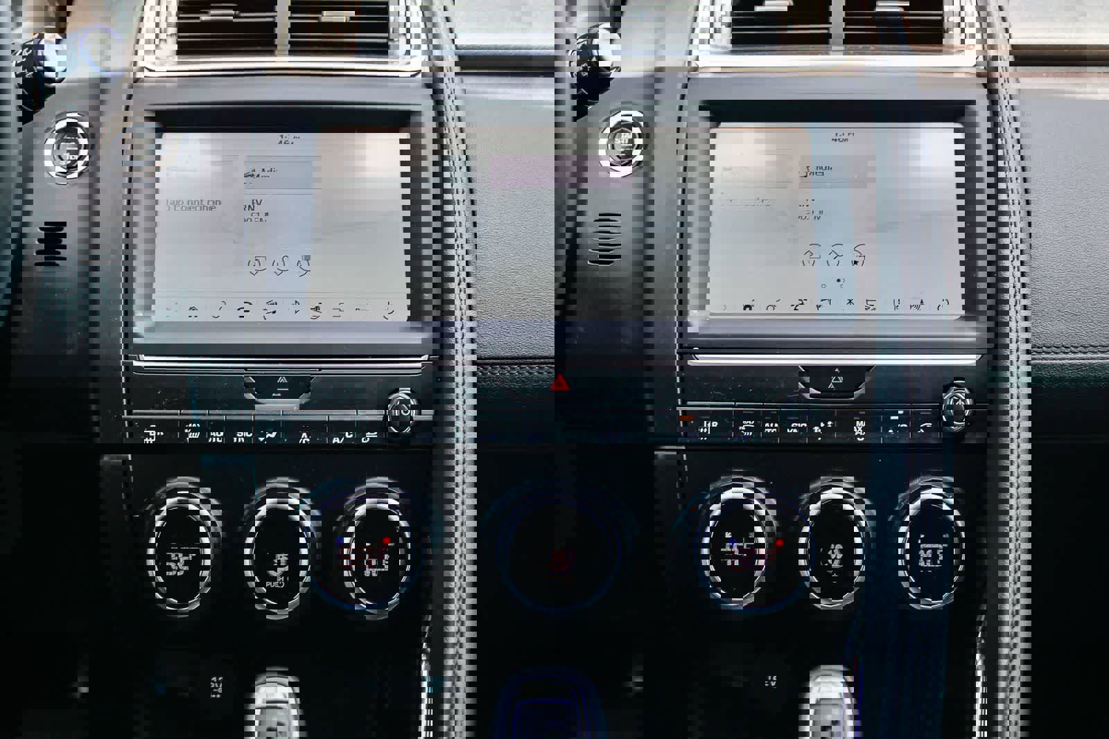 Used 2020 Jaguar E-PACE image 13